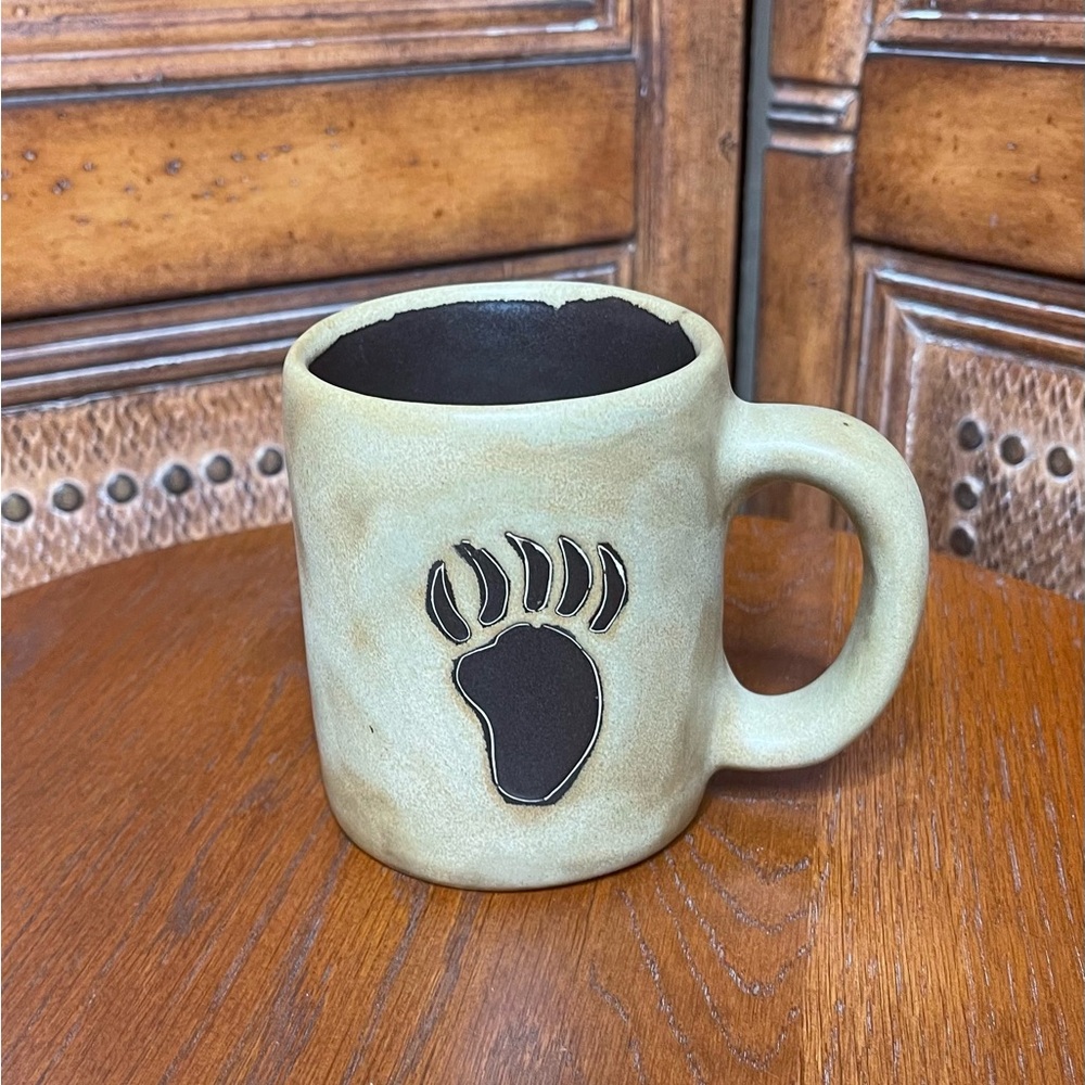 Mara Pottery mug Bear Paw